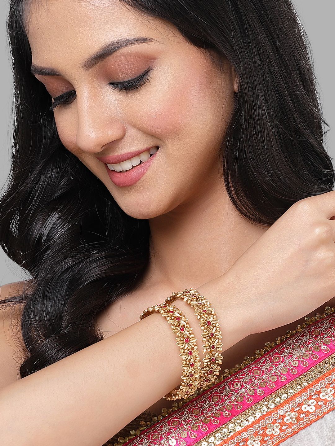KARATCART Set Of 2 Gold-Plated Kundan-Studded Bangles - Image 6