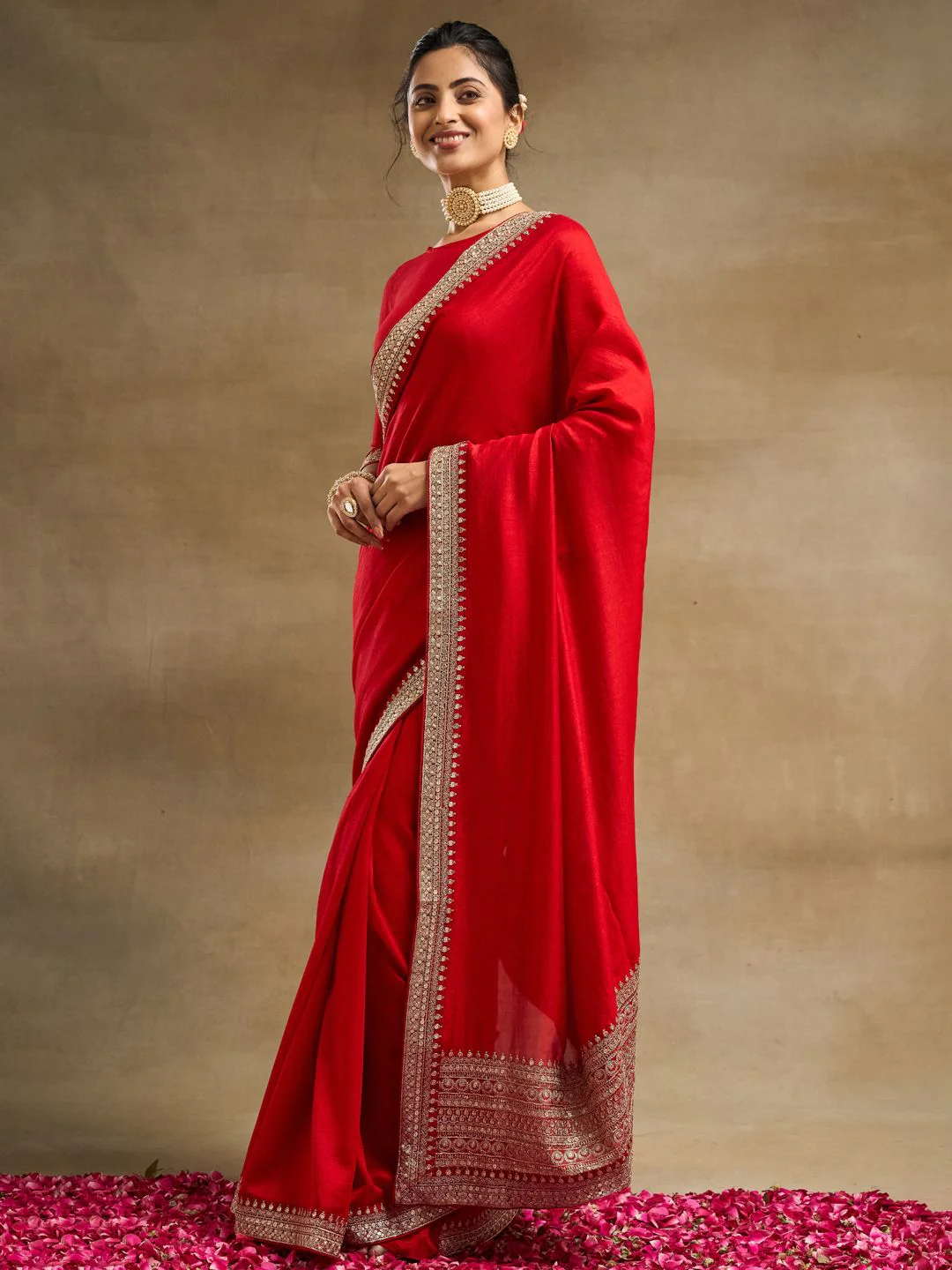 kasee Solid Embroidered Pure Silk Saree - Image 2