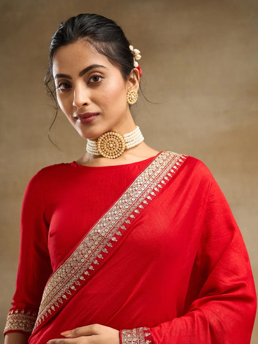 kasee Solid Embroidered Pure Silk Saree - Image 4