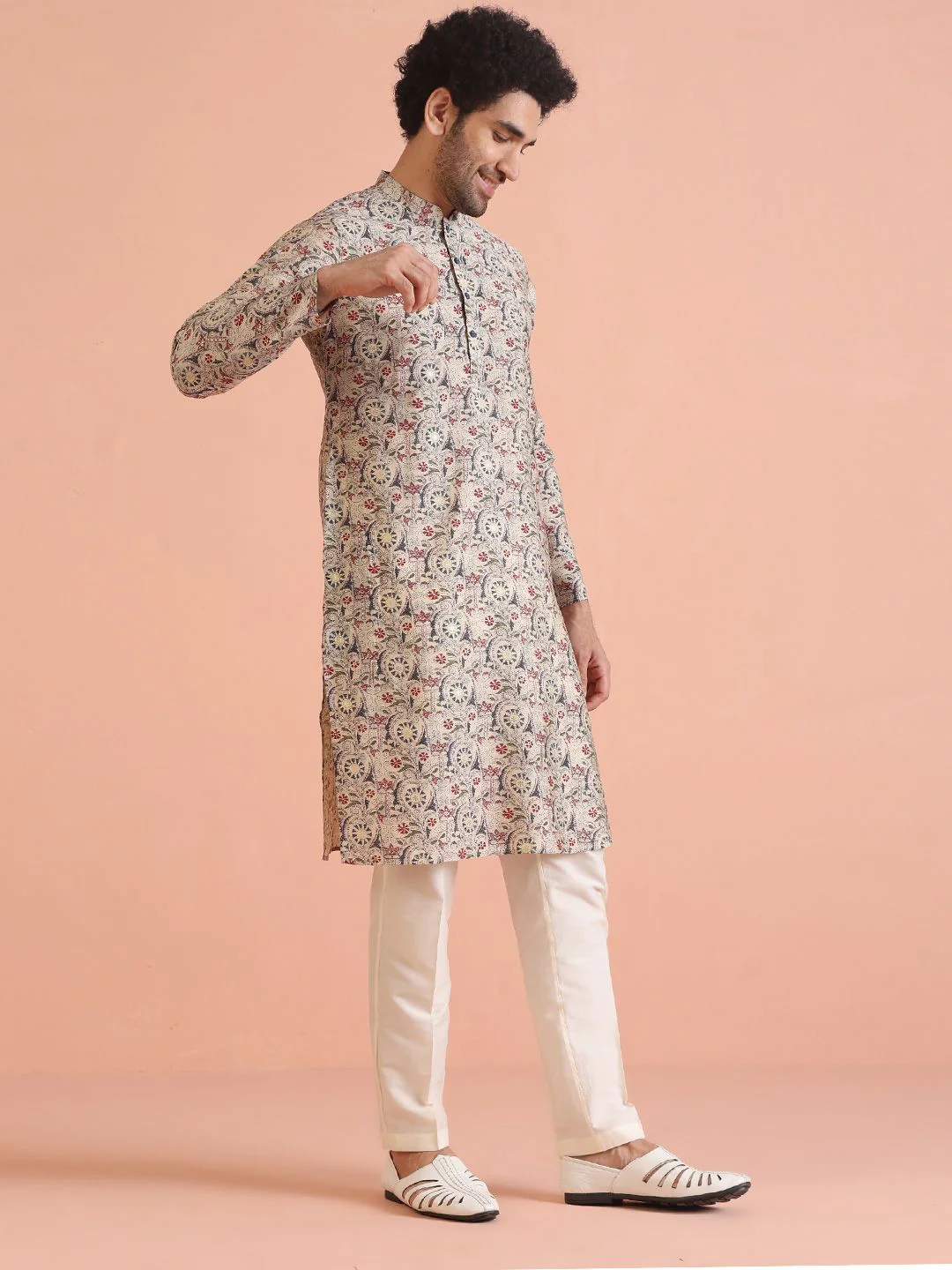 KISAH Ethnic Motifs Printed Regular Kurta with Trousers - Image 5
