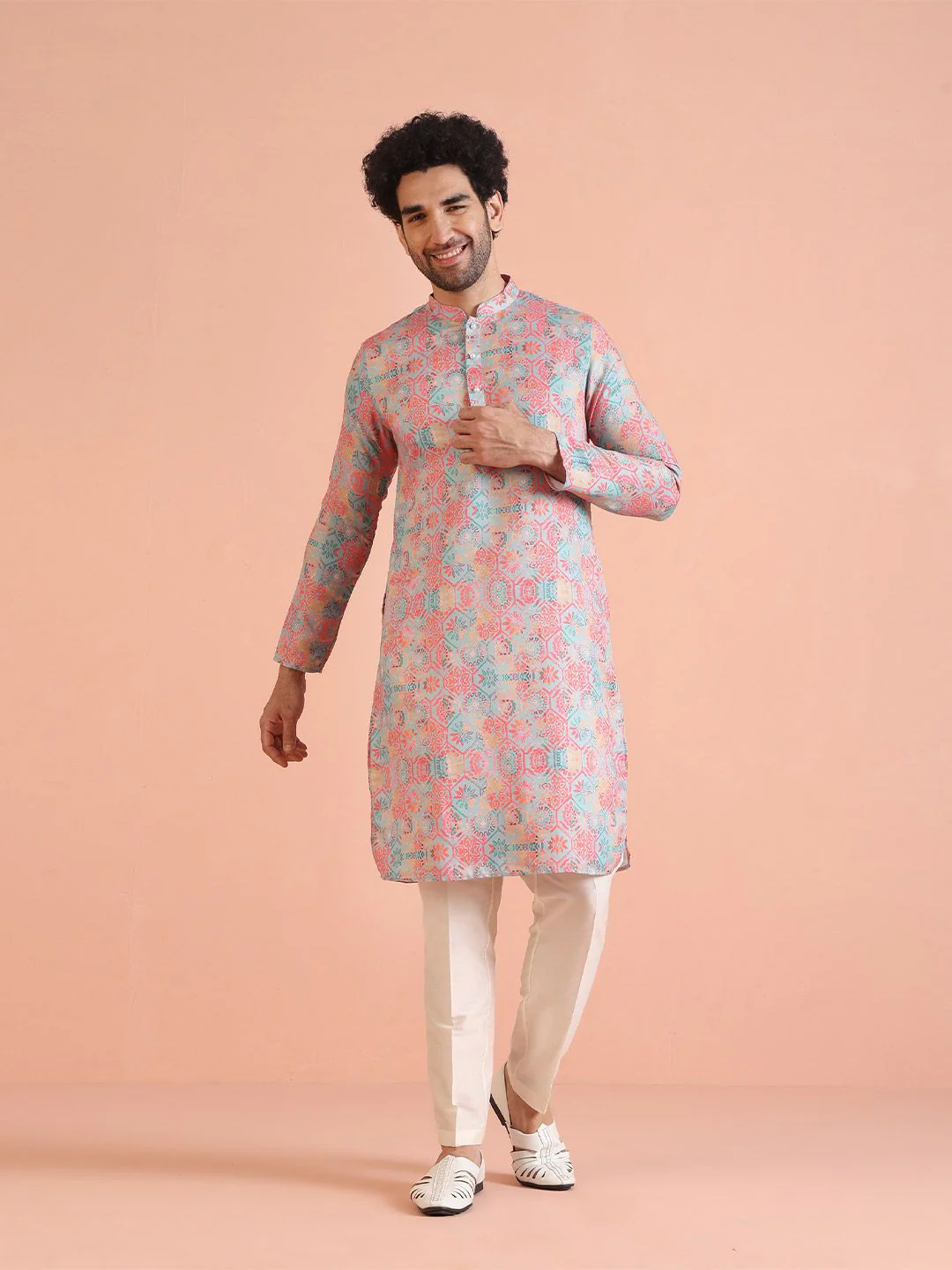 KISAH Floral Printed Straight Kurta with Trousers - Image 2