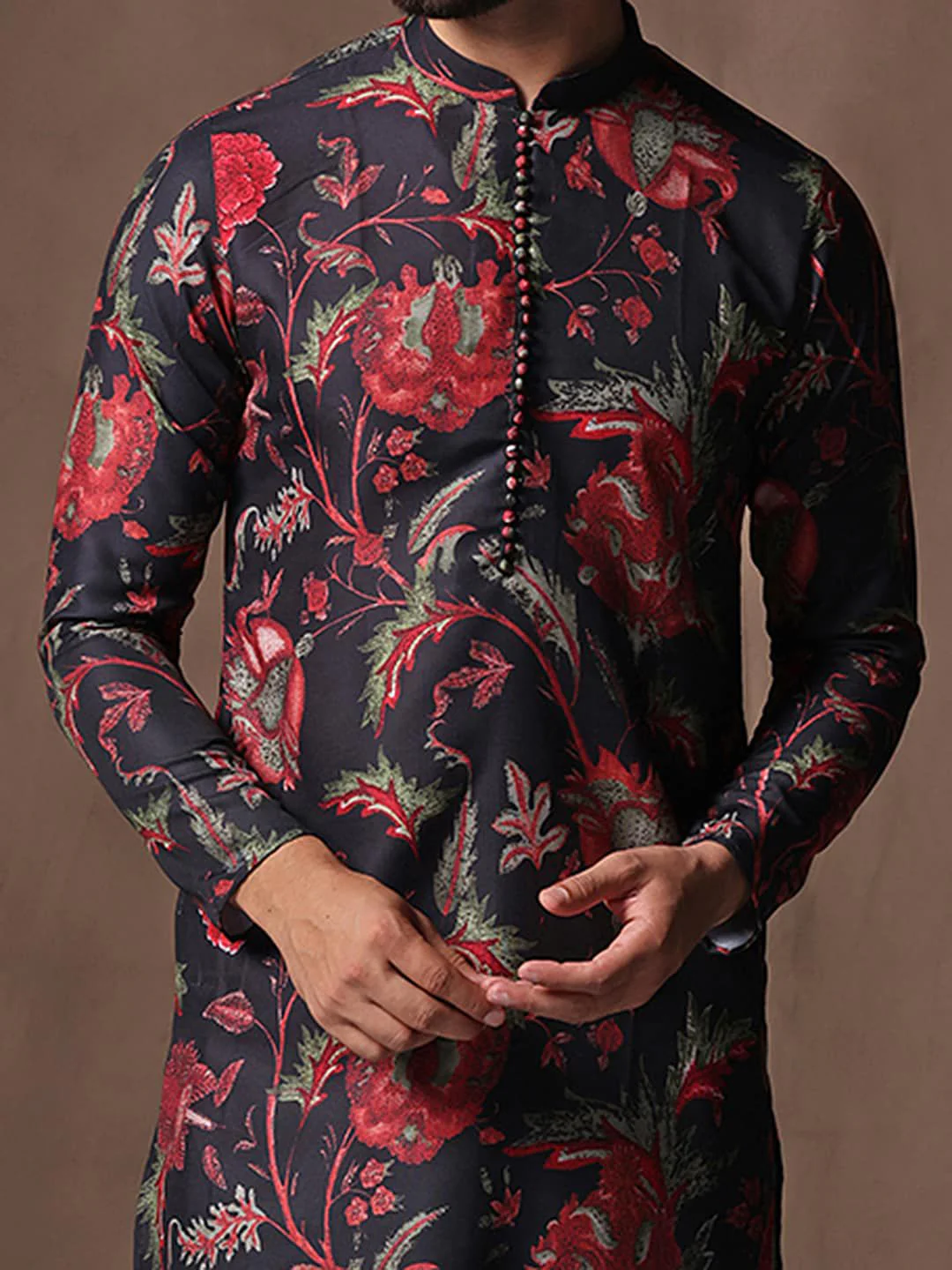 KISAH Men Black Floral Printed Mandarin Collar Regular Kurta With Patiala Set - Image 2