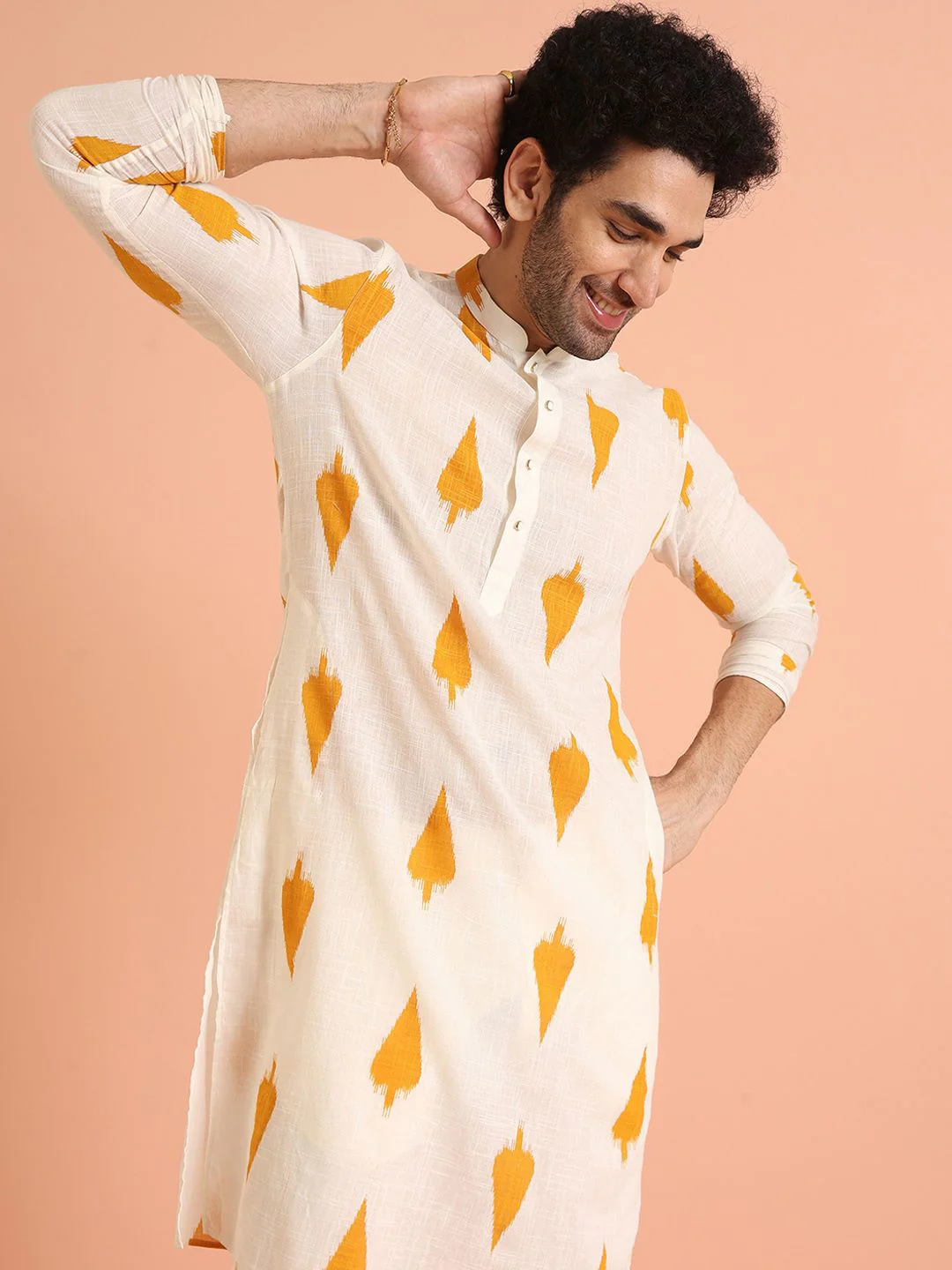 KISAH Men Printed Regular Kurta with Trousers Set - Image 3