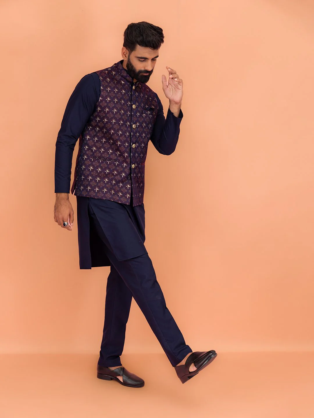 KISAH Men Textured Zari  Regular Fit Nehru Jacket - Image 5