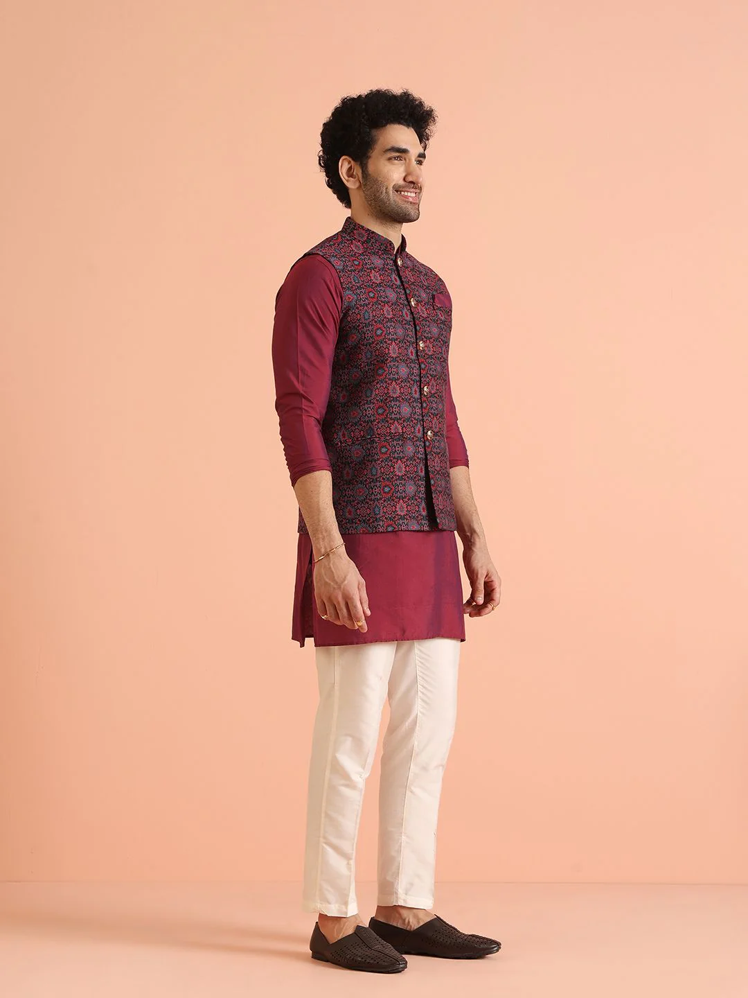 KISAH Men Woven Jacquard Zari  Regular Fit Nehru Jacket - Image 5