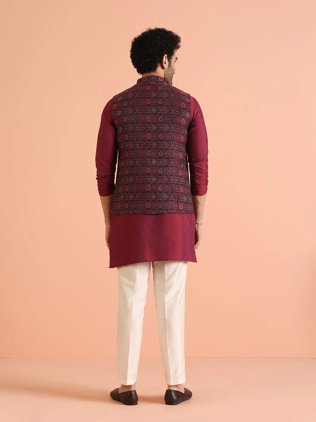 KISAH Men Woven Jacquard Zari  Regular Fit Nehru Jacket - Image 6
