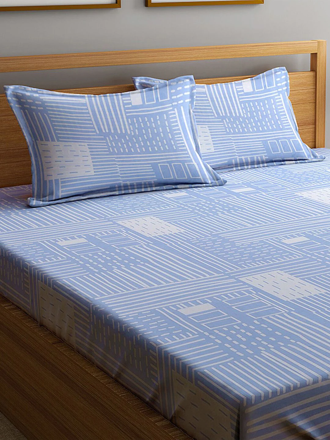 KLOTTHE Blue Geometric Patterned 300 TC Fitted King Bedsheet With 2 Pillow Covers - Image 3