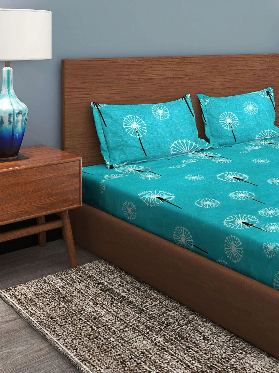 KLOTTHE Blue & White Floral 300 TC Fitted Super King Double Bedsheet with 2 Pillow Covers - Image 5