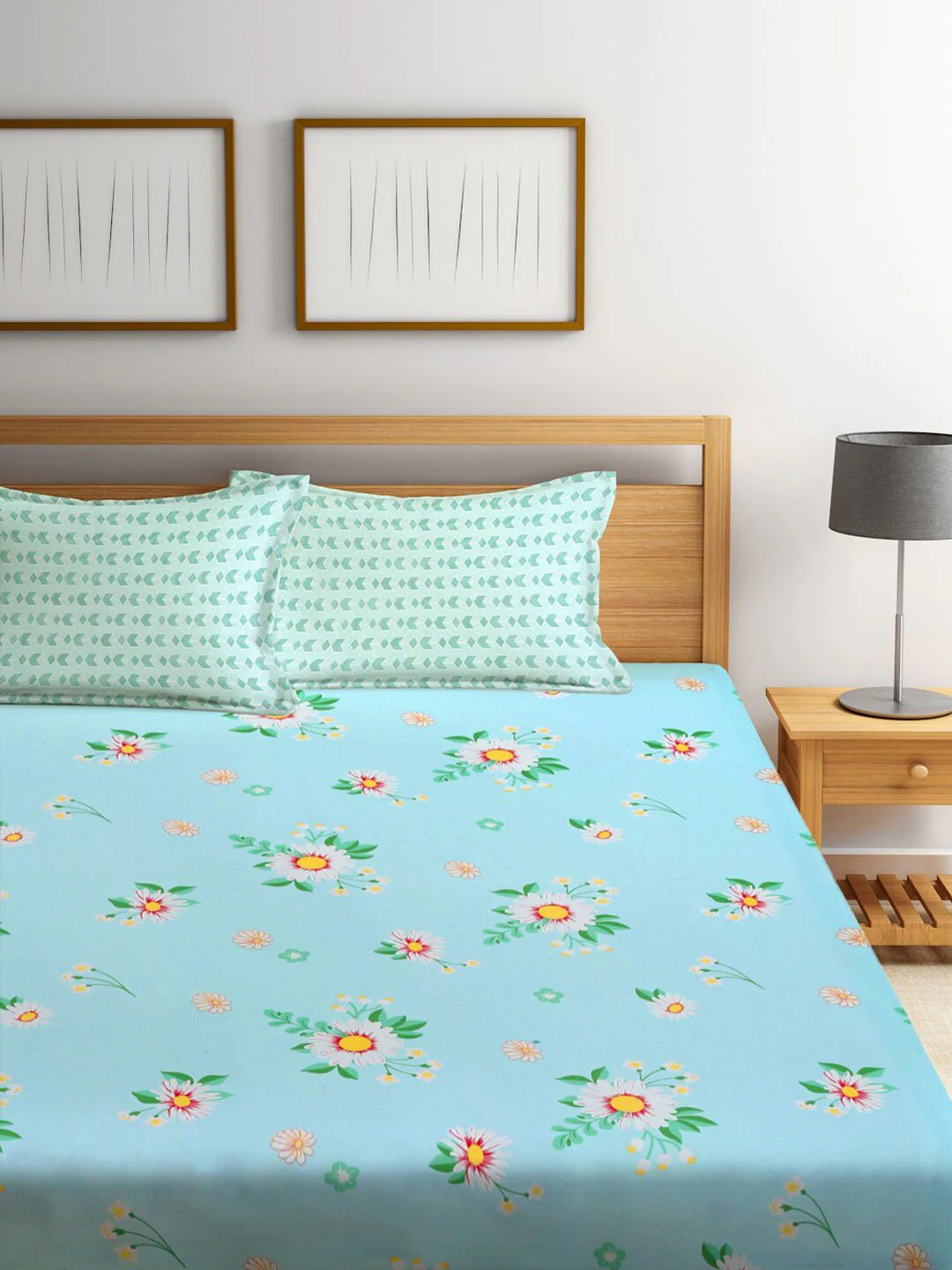 KLOTTHE Blue & White Floral-Printed 300TC Fitted King Bedsheet With 2 Pillow Covers - Image 2