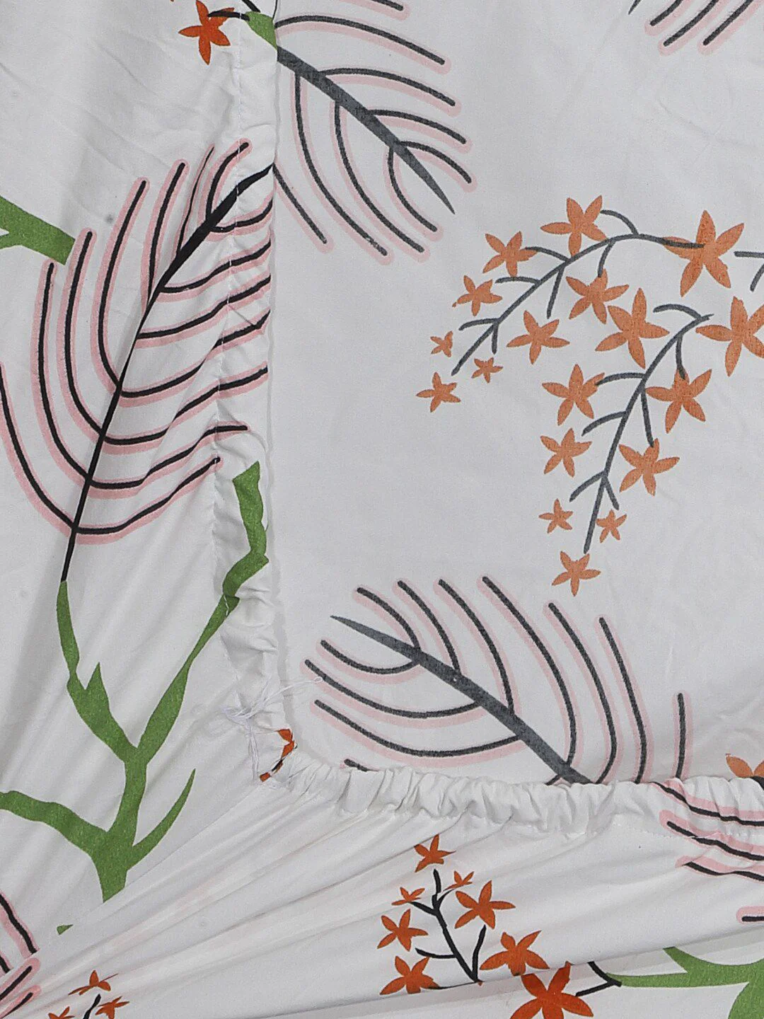 KLOTTHE White & Brown Printed 300 TC Fitted Double Bed Bedsheet With 2 Pillow Covers - Image 5