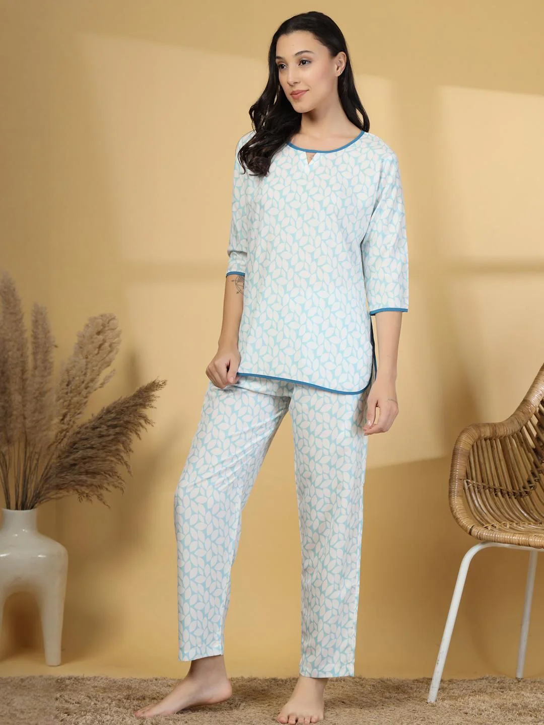 KLOTTHE Women Blue Floral Cotton Blend Night Suit - Image 2