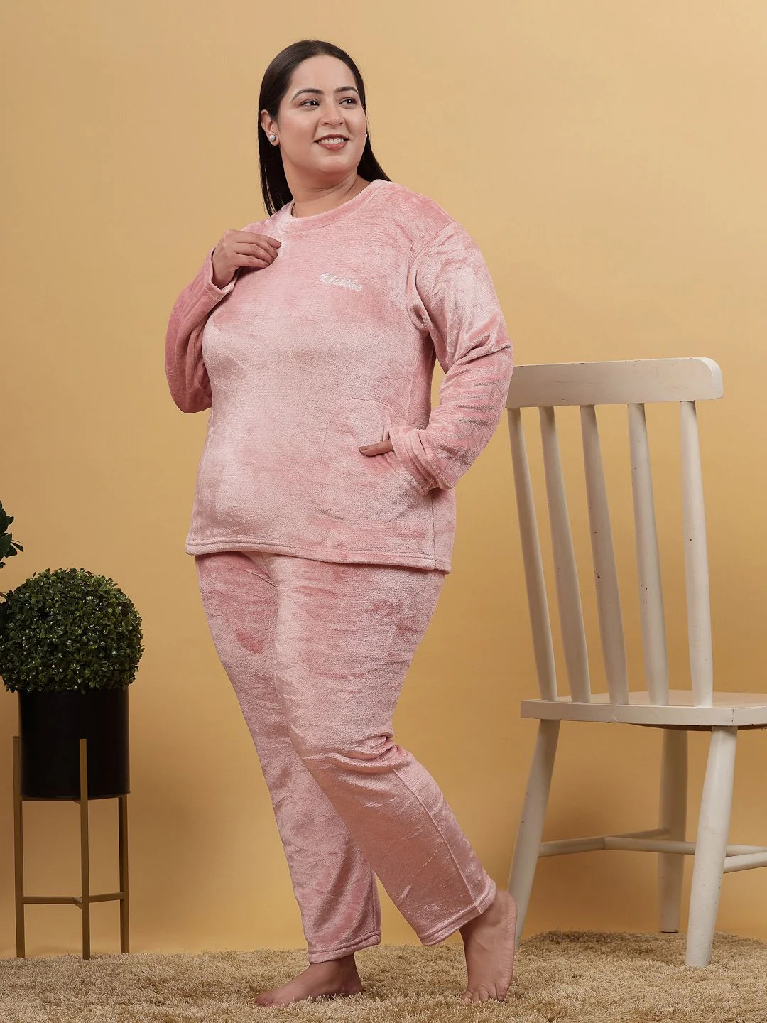 KLOTTHE Women Plus Size Woolen Night Suit - Image 3
