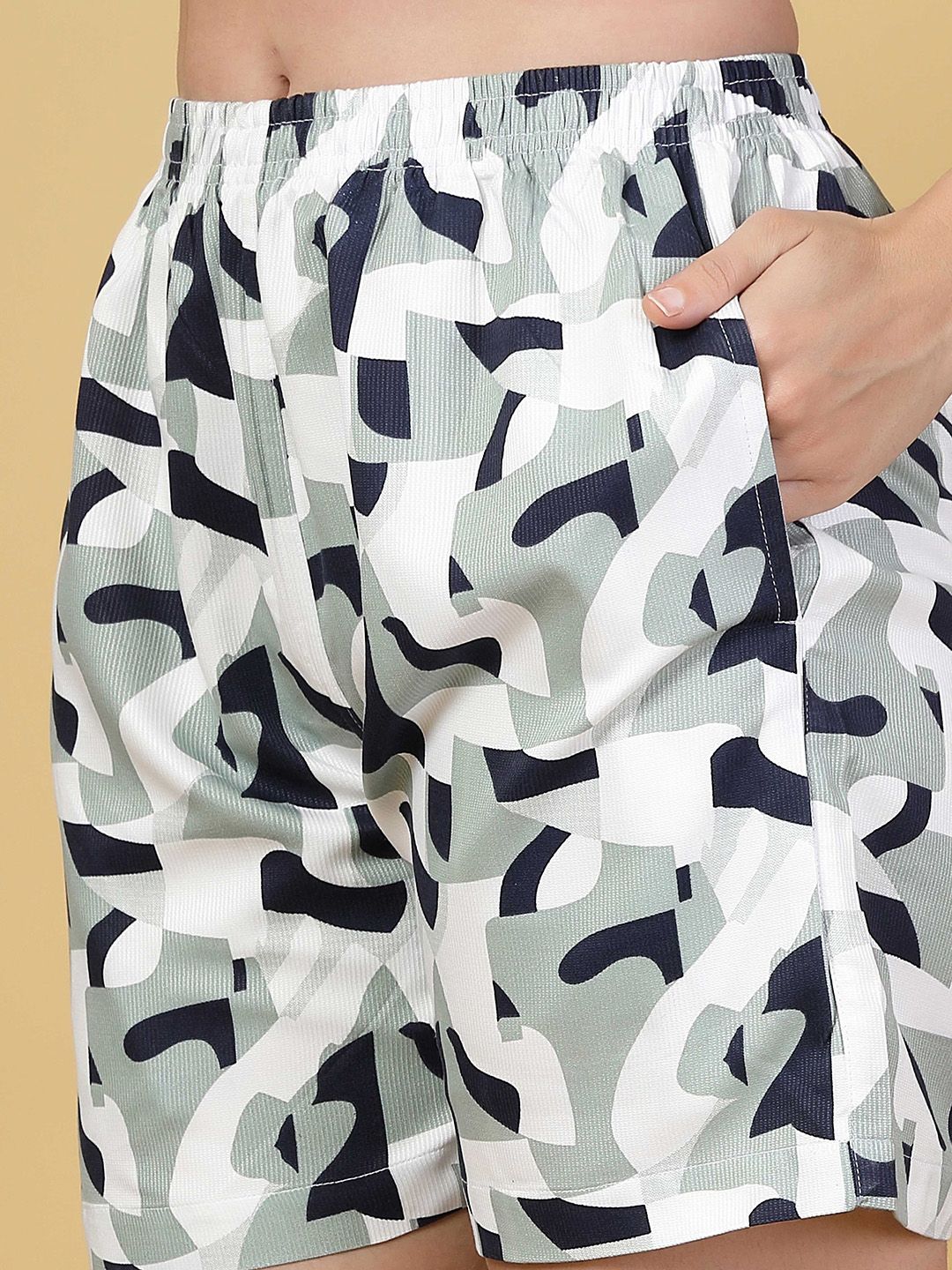 KLOTTHE Women Printed Night suit - Image 3