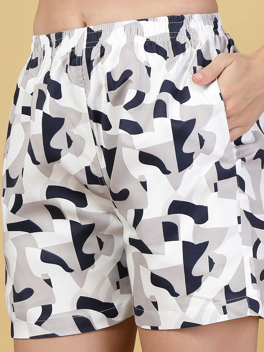 KLOTTHE Women Printed Night suit - Image 3