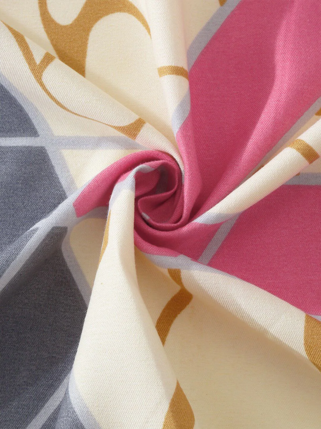 KLOTTHE Yellow & Pink Geometric Printed 300 TC King Bedsheet With 2 Pillow Covers - Image 5