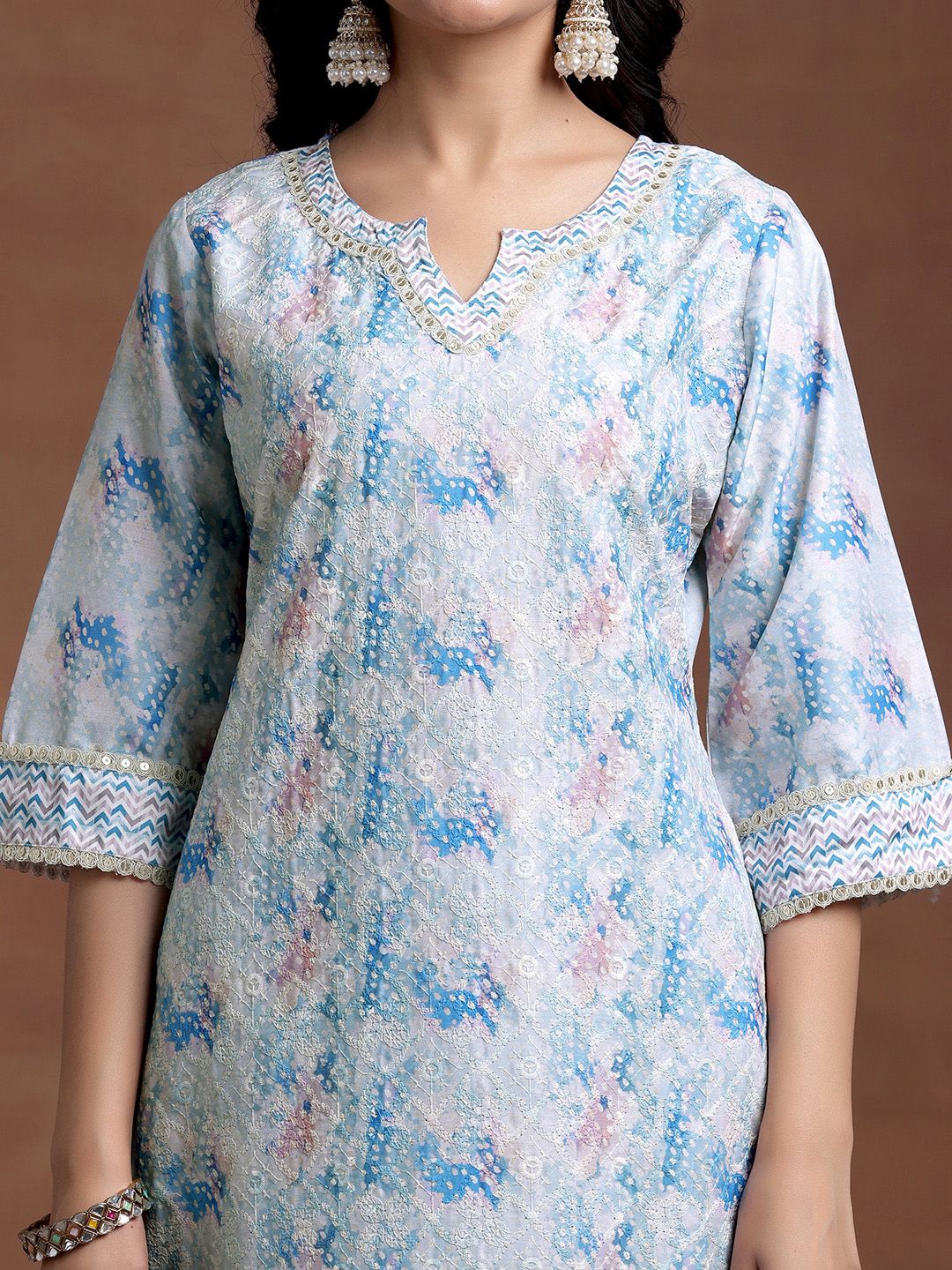 Libas Abstract Embroidered Regular Thread Work Kurta with Trousers & With Dupatta - Image 2