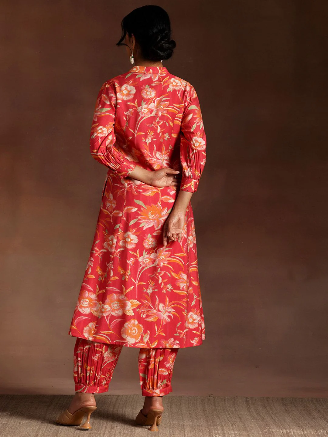 Libas Abstract Printed Regular Kurta with Salwar - Image 5
