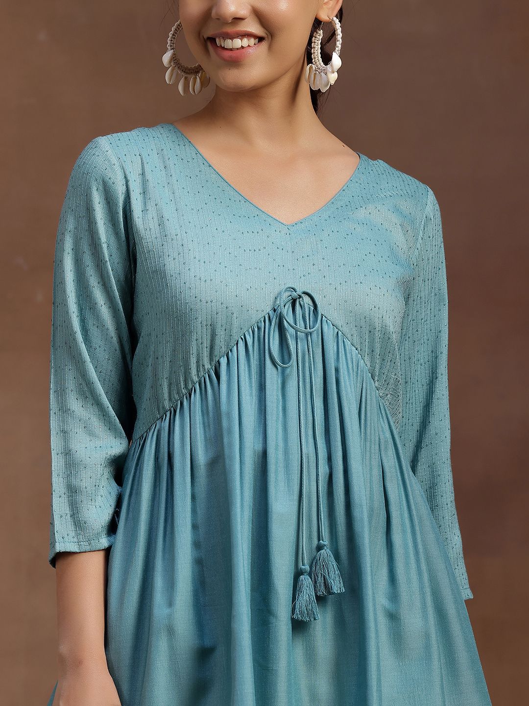Libas Embellished V-Neck Sequinned Sequinned Pleated Kurti - Image 2