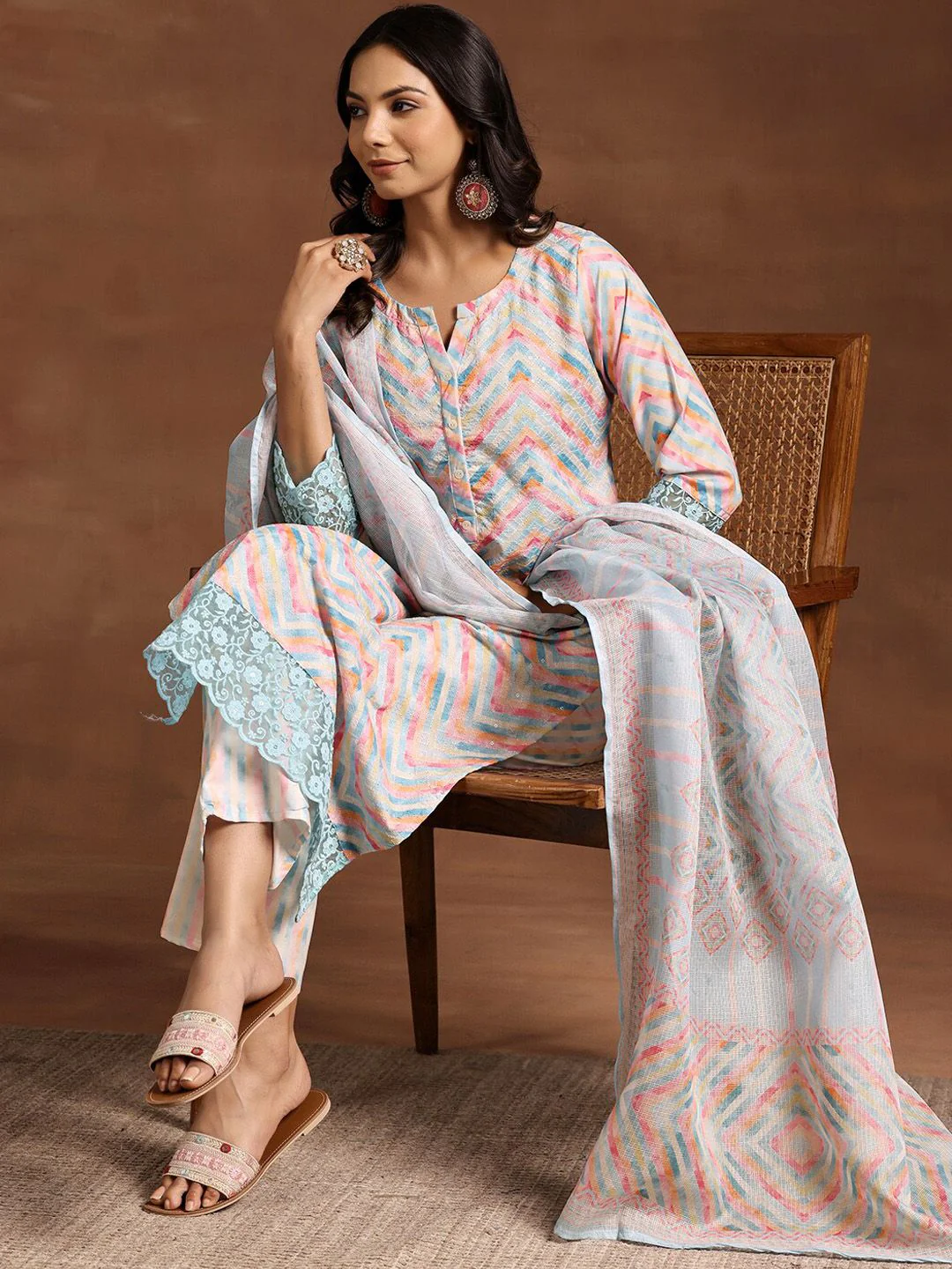 Libas Embroidered Regular Thread Work Straight Kurta with Palazzos & Dupatta - Image 7