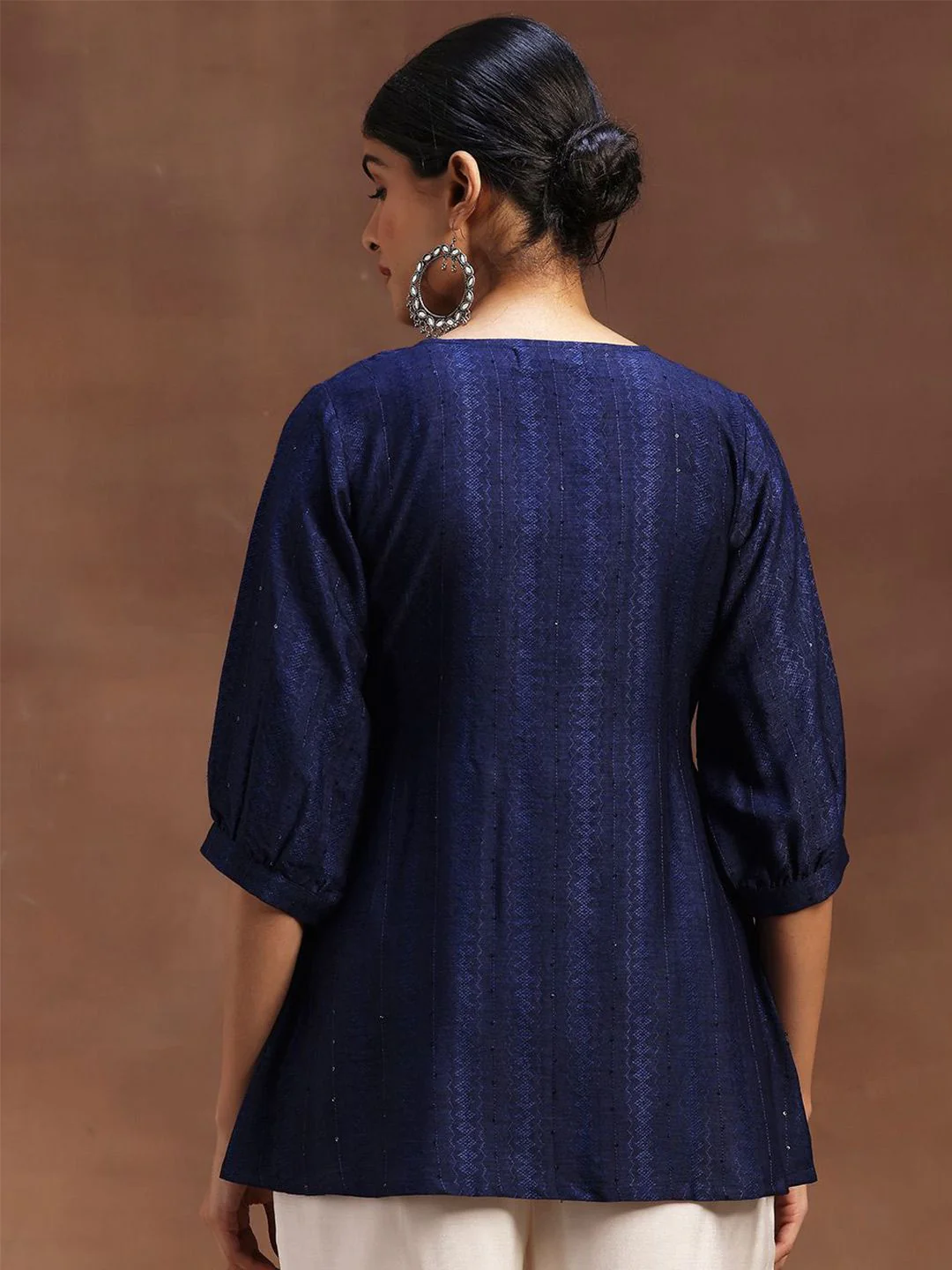 Libas Ethnic Motifs Woven Design V-Neck Pleated Kurti - Image 4