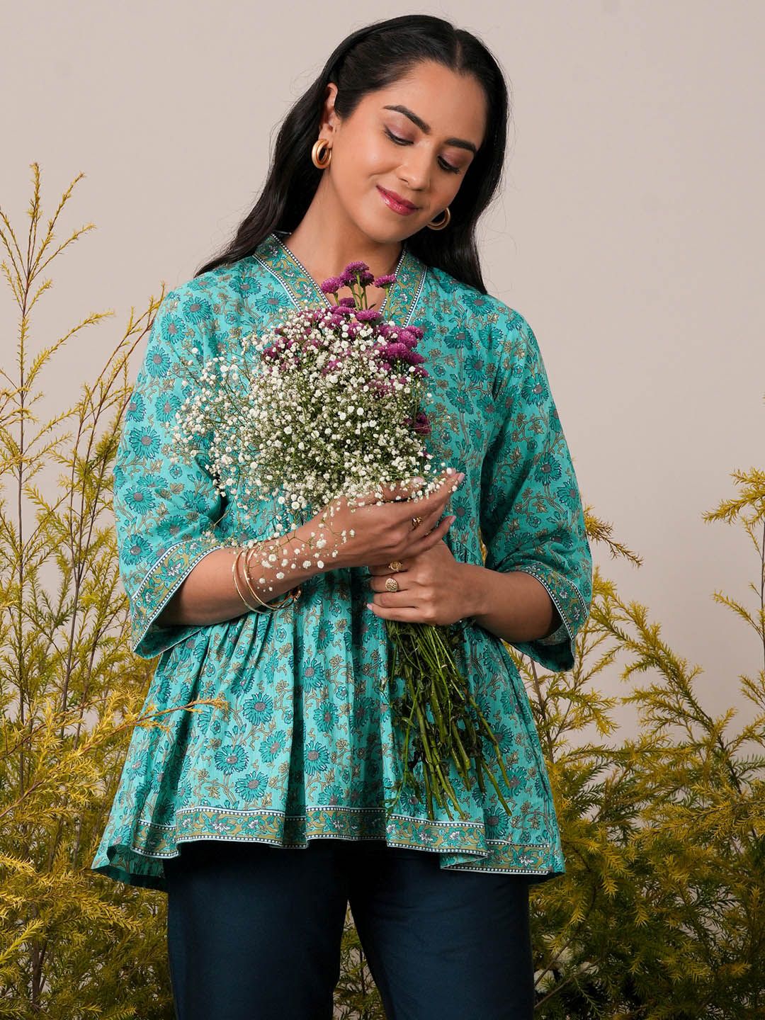Libas Floral Block Printed V-Neck Flared Sleeves Pure Cotton Pleated A-Line Kurti - Image 4