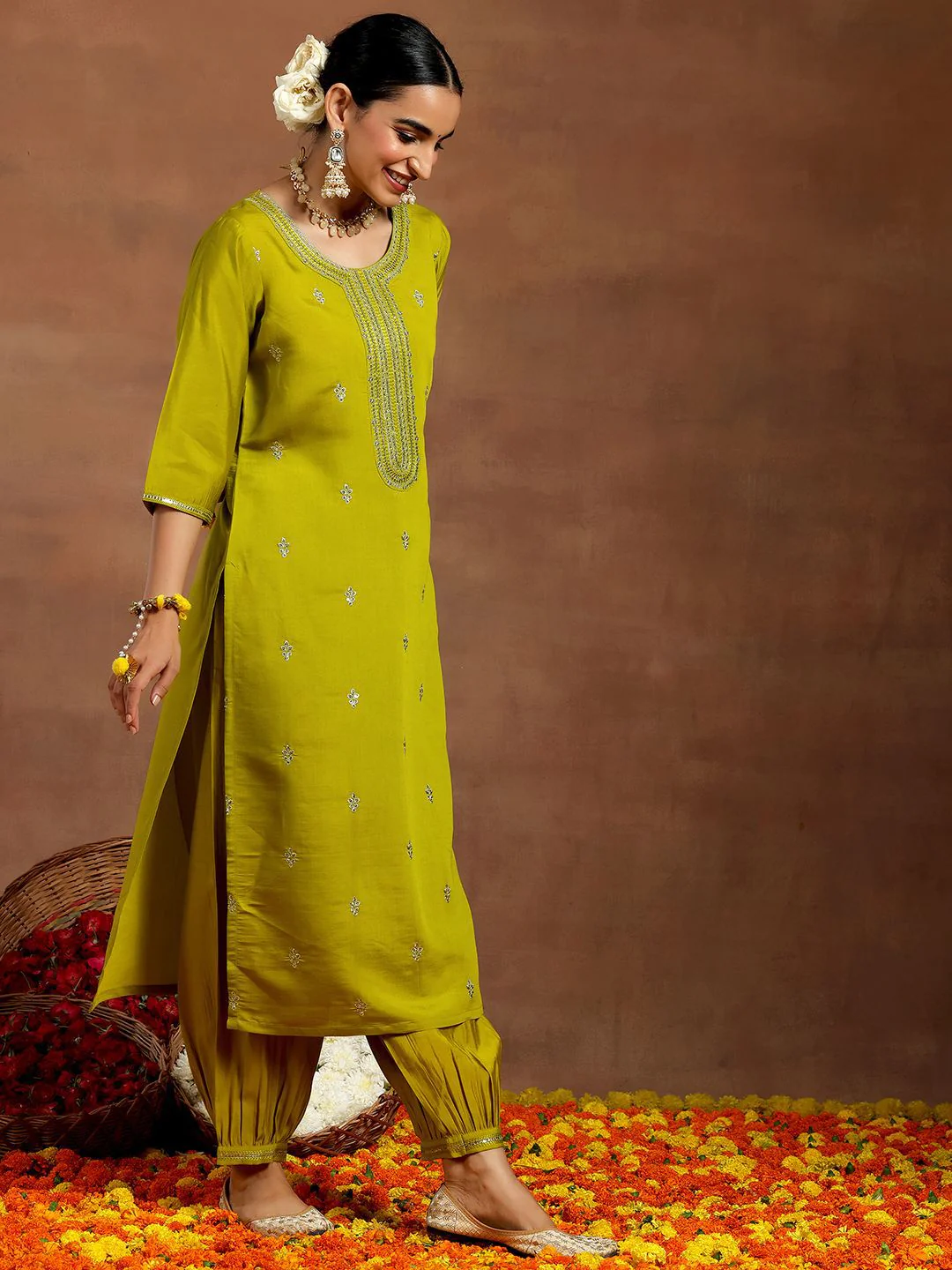 Libas Floral Embroidered Sequinned Straight Kurta with Salwar & With Dupatta - Image 3