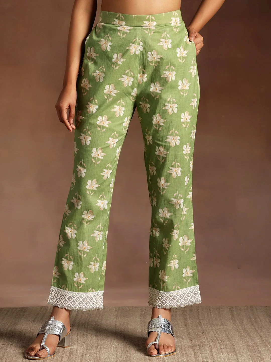 Libas Floral Embroidered Thread Work Pure Cotton Kurta & Trousers With Dupatta - Image 7