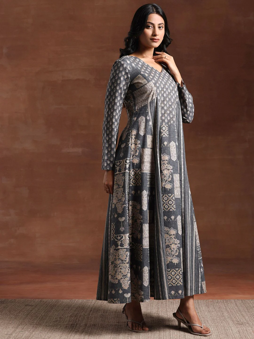 Libas Floral Print V-Neck Linen Maxi Dress - Image 3