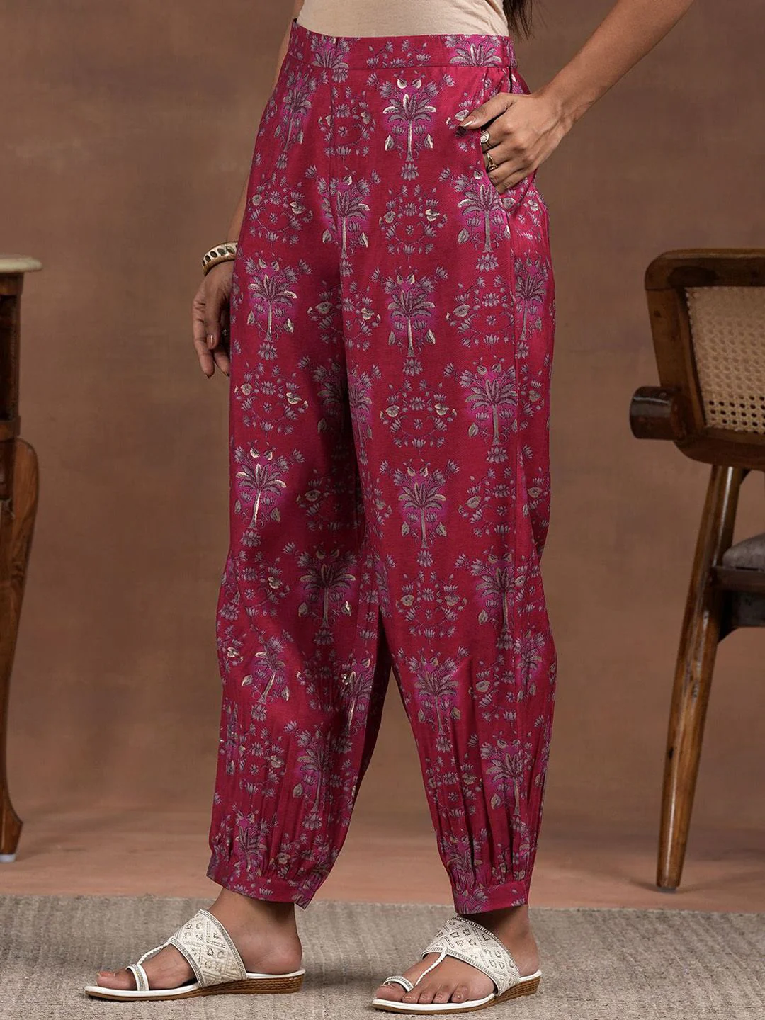 Libas Floral Printed Keyhole Neck Straight Kurta With Salwar & Dupatta - Image 3