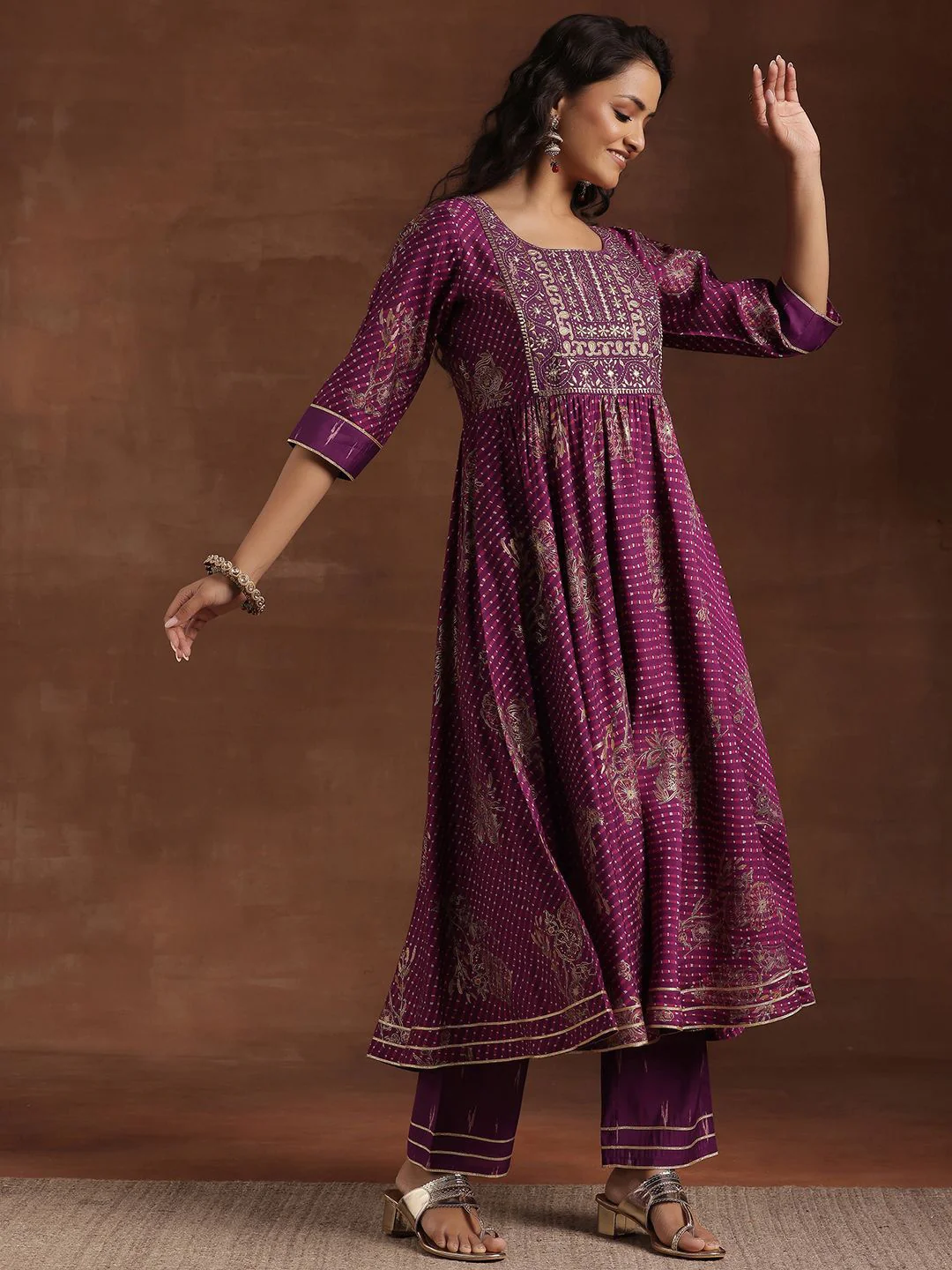 Libas Floral Printed Pleated Gotta Patti Kurta with Trousers & Dupatta - Image 4