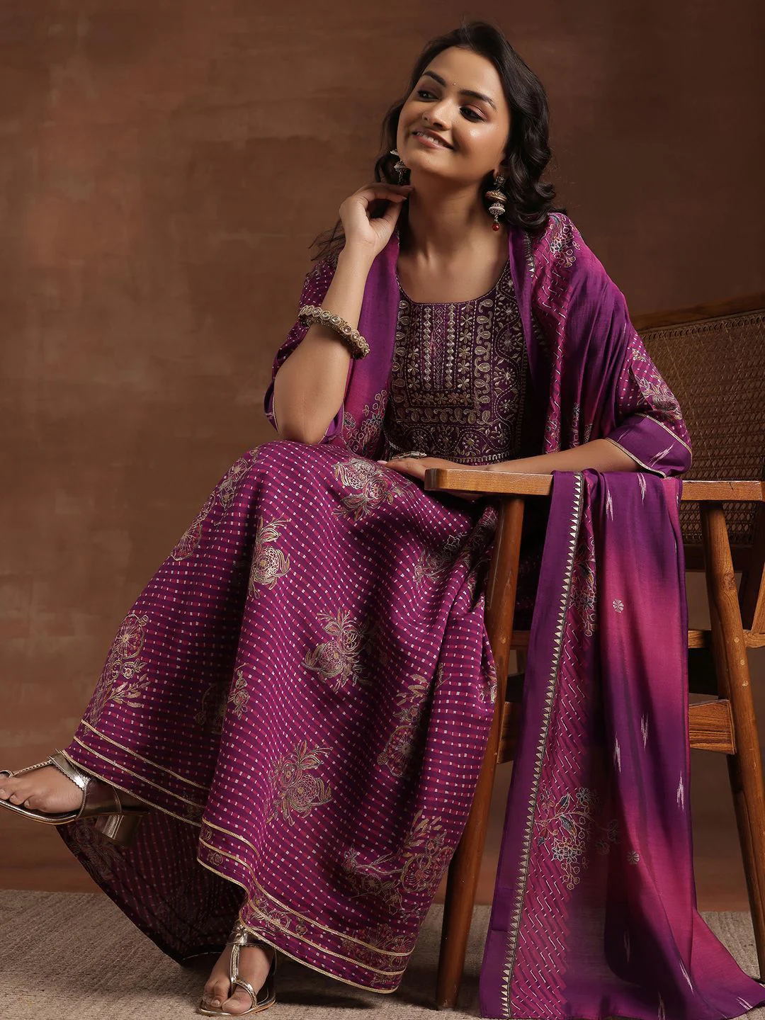 Libas Floral Printed Pleated Gotta Patti Kurta with Trousers & Dupatta - Image 7