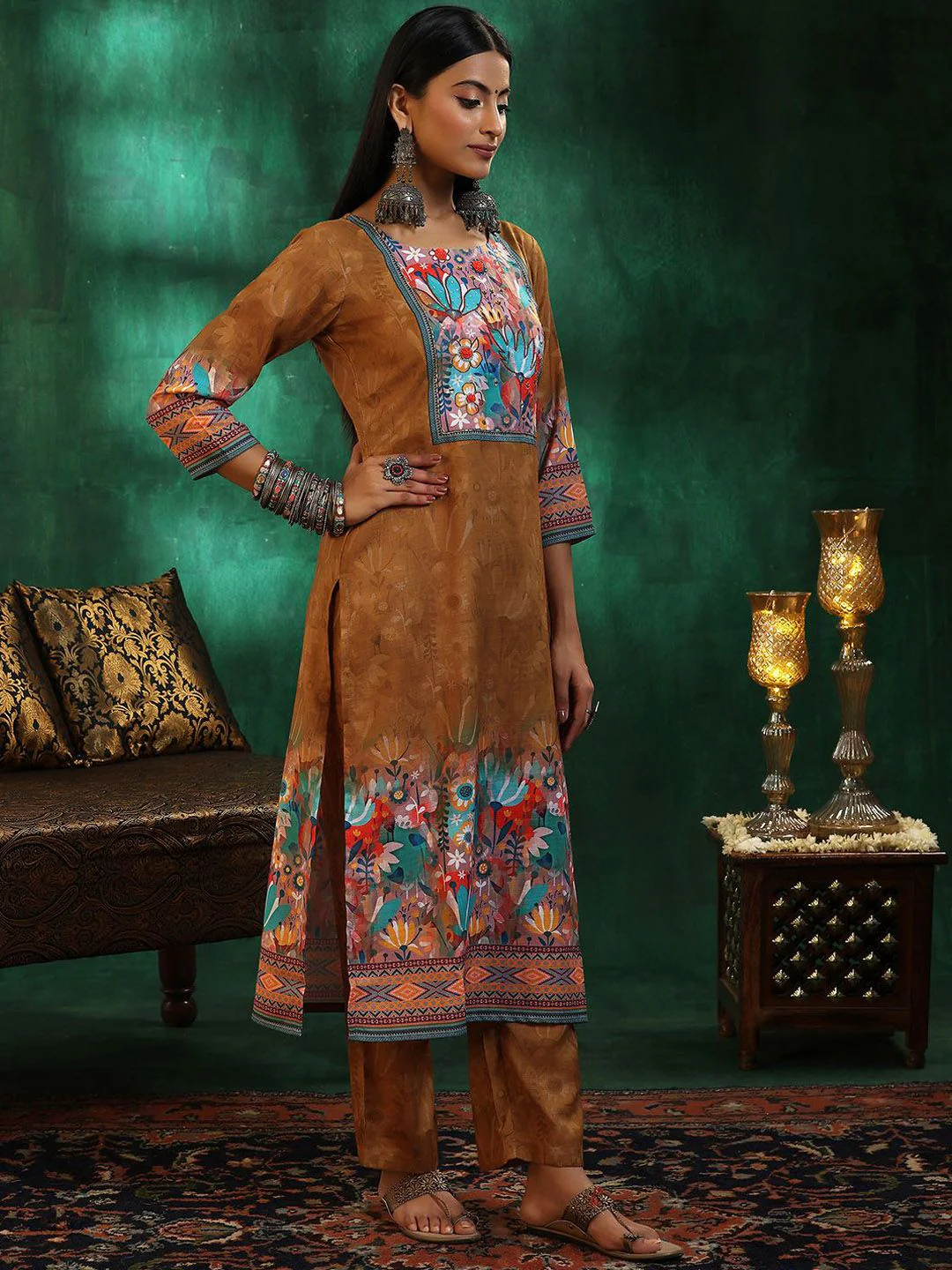 Libas Floral Printed Regular Sequinned Linen Straight Kurta with Trousers & Dupatta - Image 4