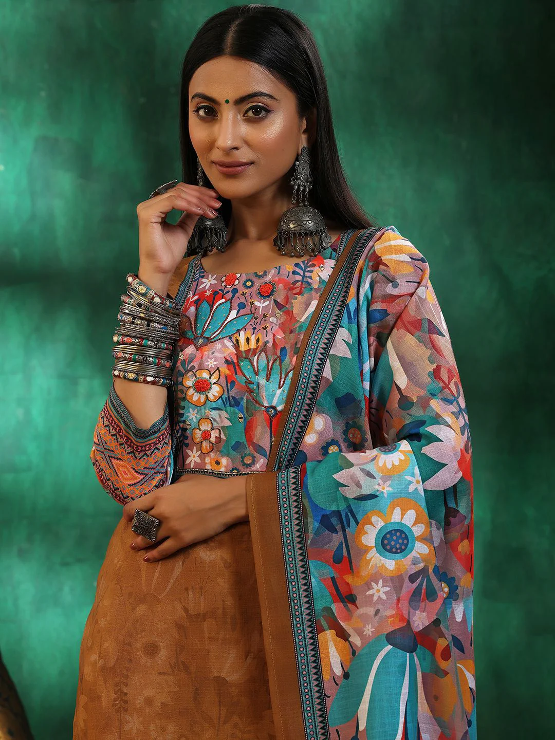Libas Floral Printed Regular Sequinned Linen Straight Kurta with Trousers & Dupatta - Image 5