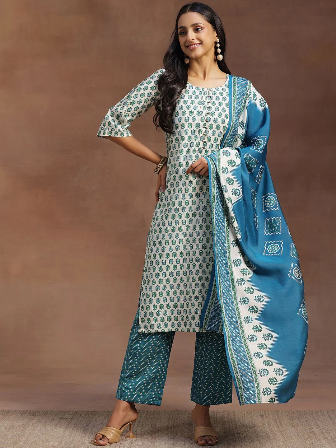 Libas Floral Printed Round Neck Regular Kurta With Trousers & Dupatta