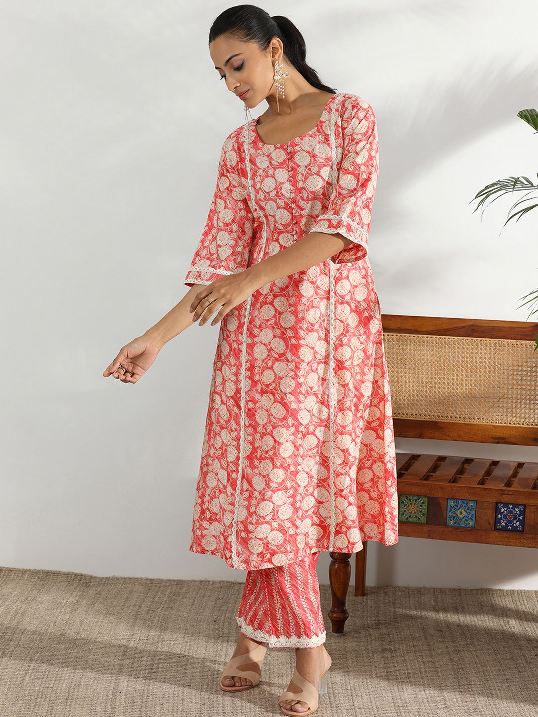 Libas Floral Printed Round Neck Three-Quarter Sleeves Panelled Kurta with Trousers - Image 4