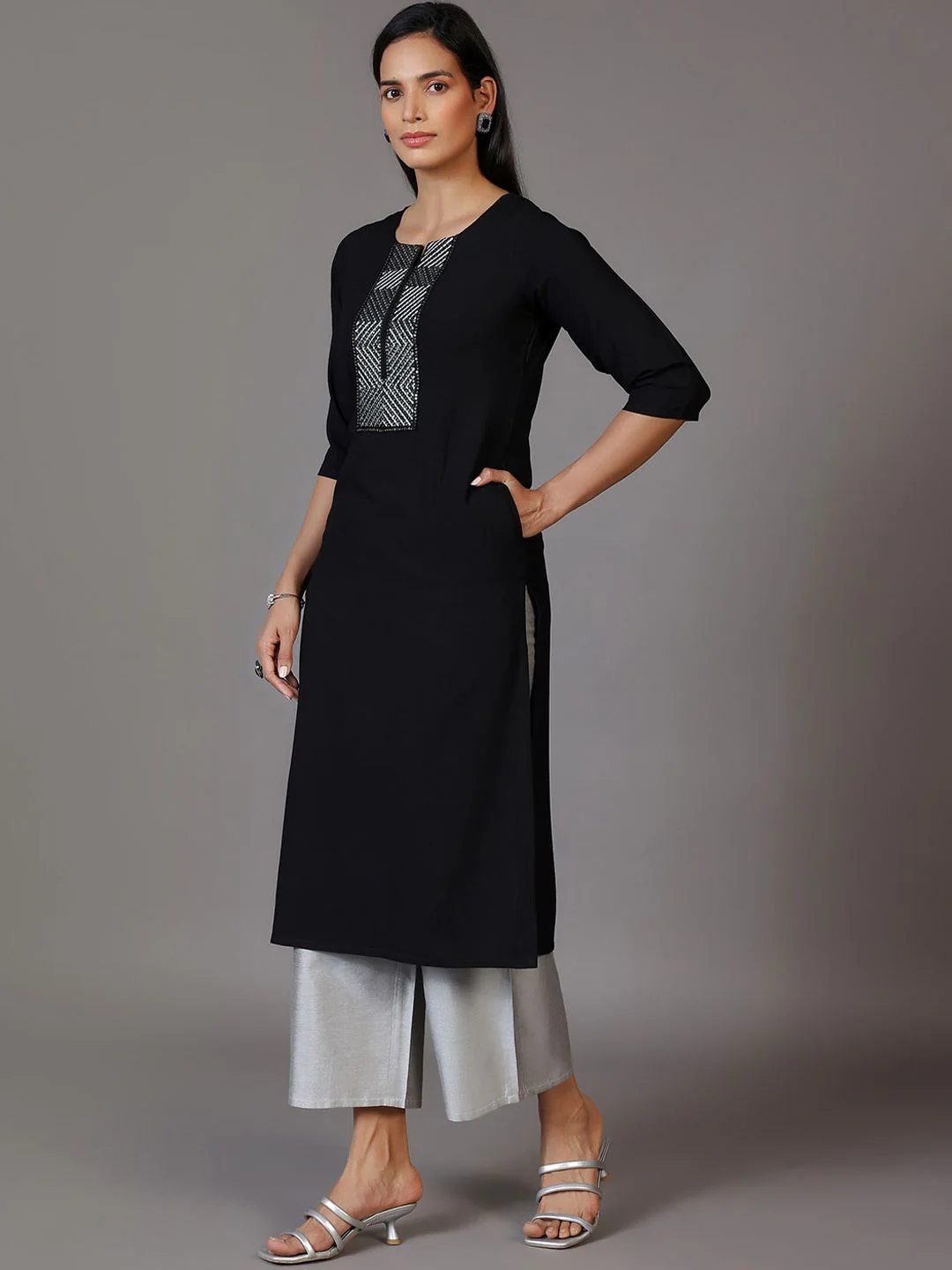 Libas Geometric Yoke Design Thread Work Kurta