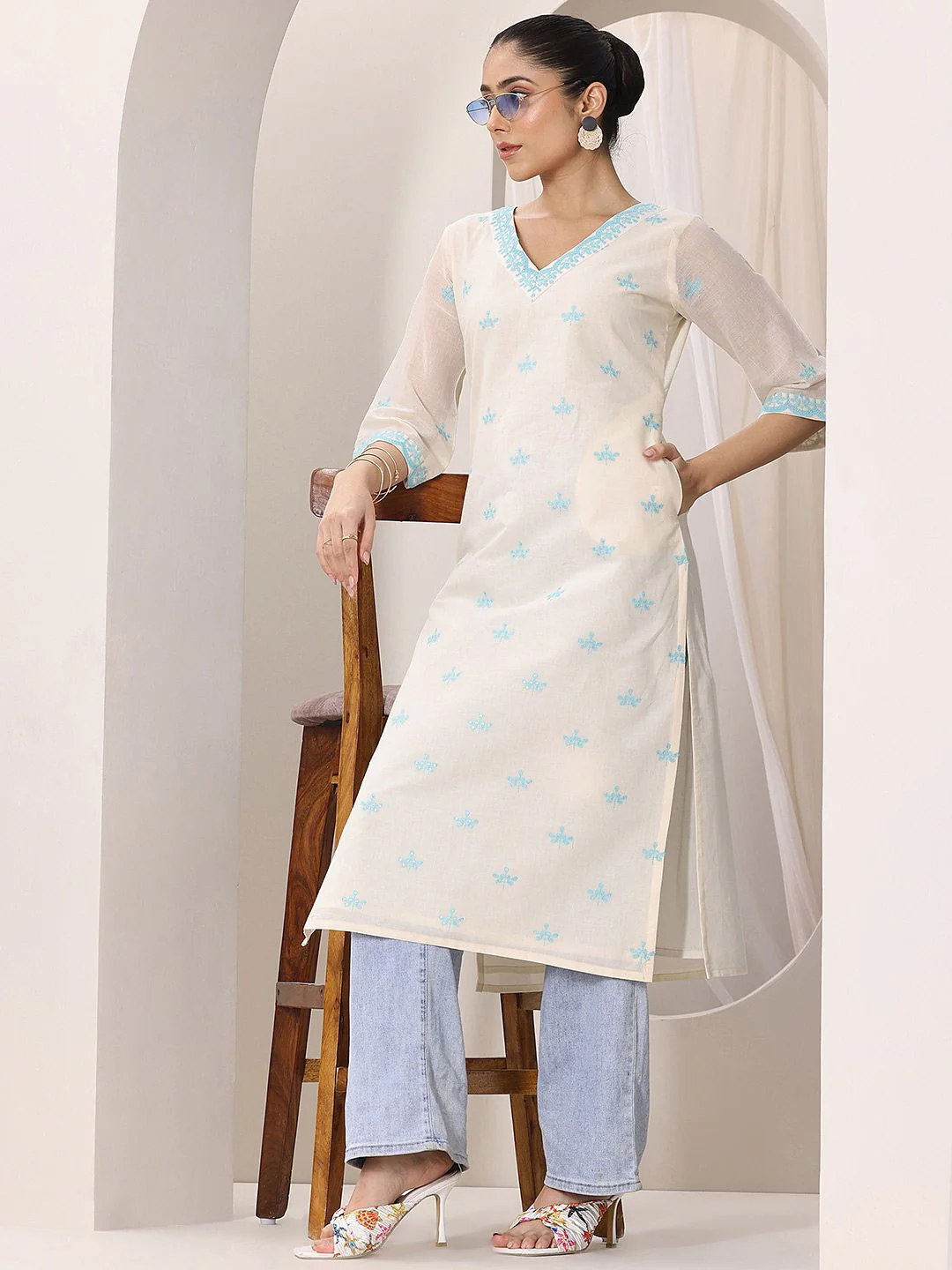 Libas Off White Floral Embroidered V-Neck Thread Work Straight Kurta - Image 4