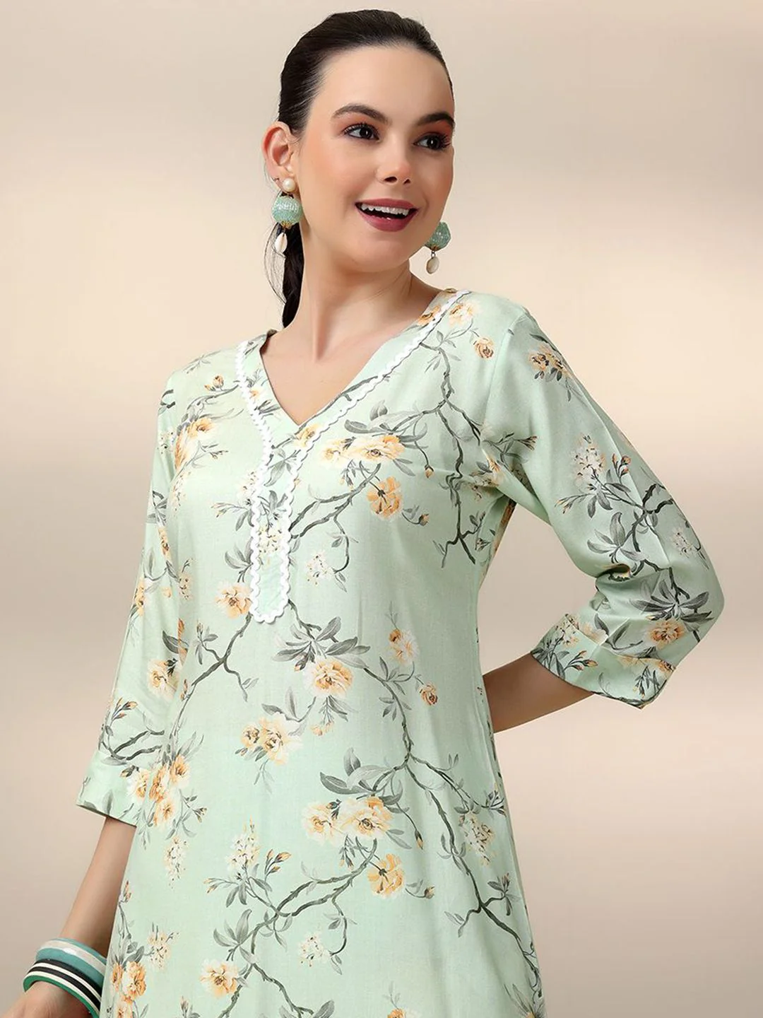 Libas Sea Green Floral Printed V-Neck Tunic With Palazzo - Image 3
