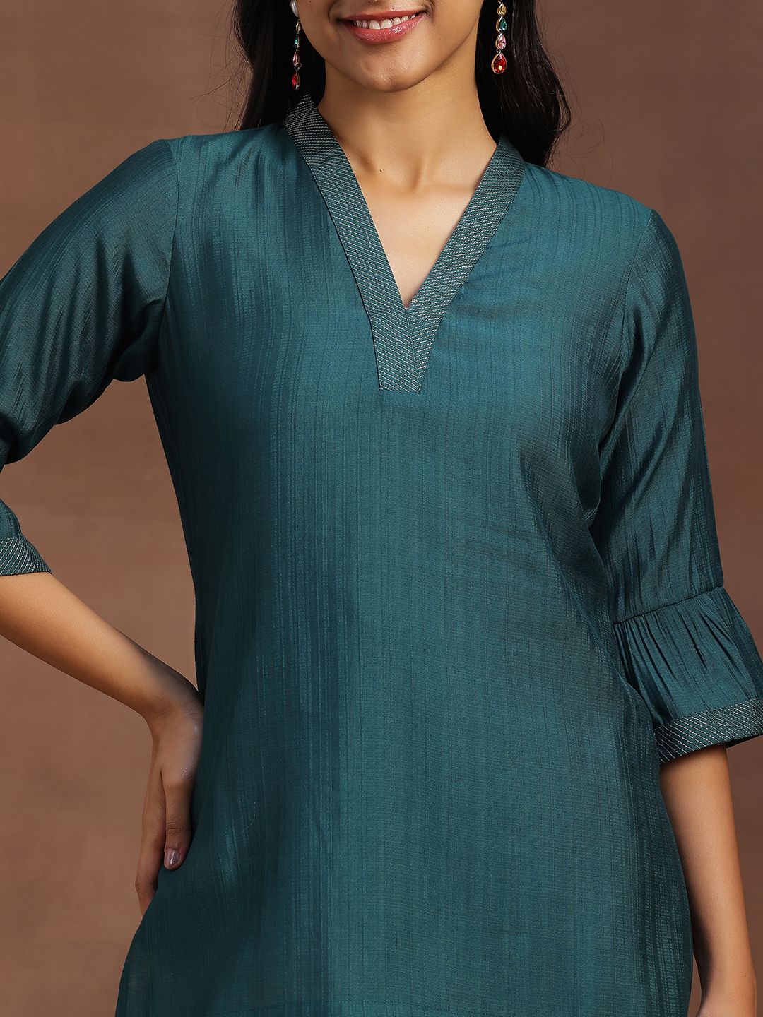 Libas Striped V-Neck Bell Sleeves Zari Straight Kurti - Image 2
