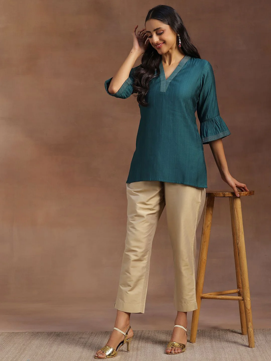 Libas Striped V-Neck Bell Sleeves Zari Straight Kurti - Image 4