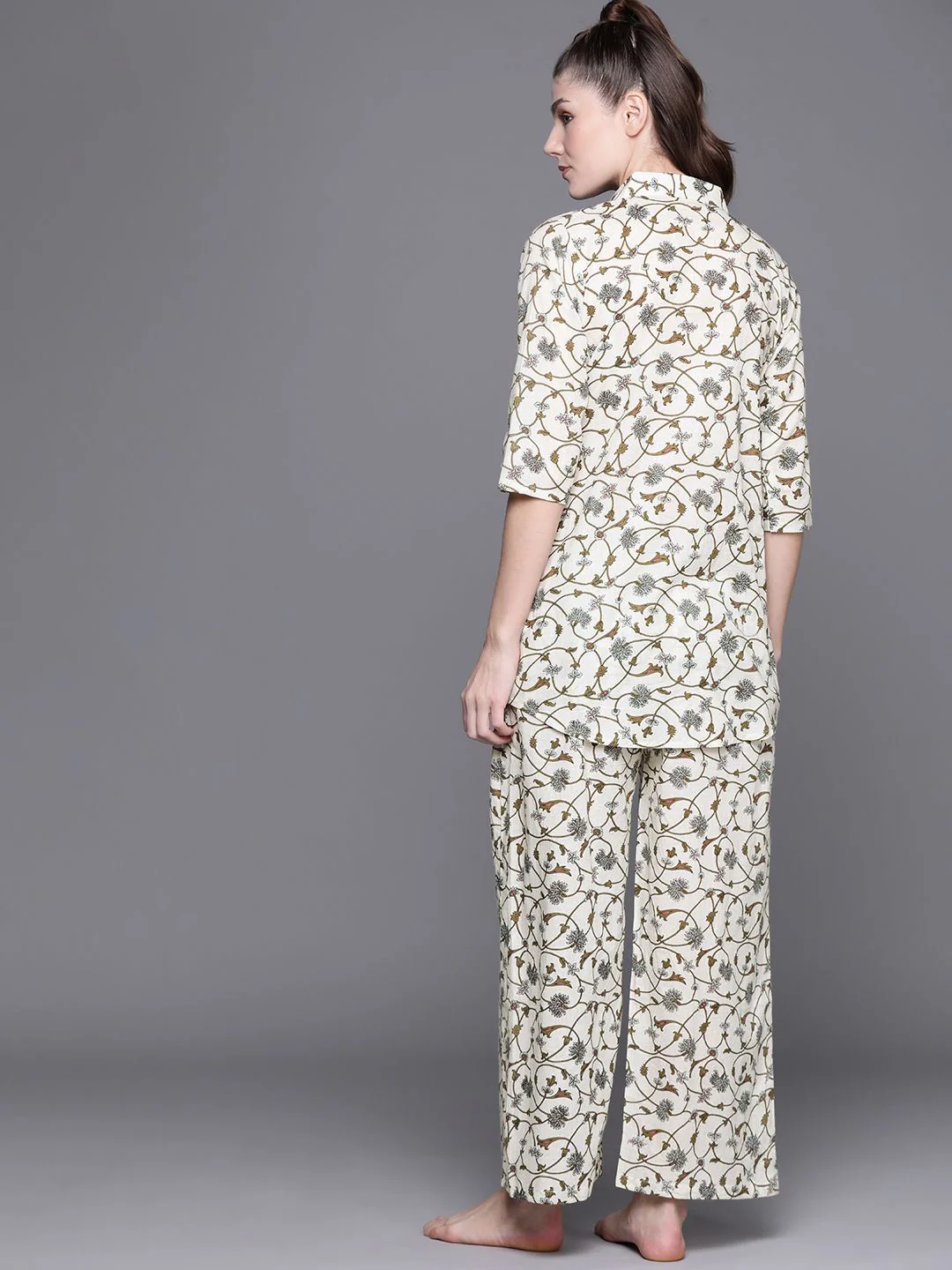 Libas White Cotton Printed Shirt And White Cotton Printed Pyjamas With Both Side Pocket - Image 7