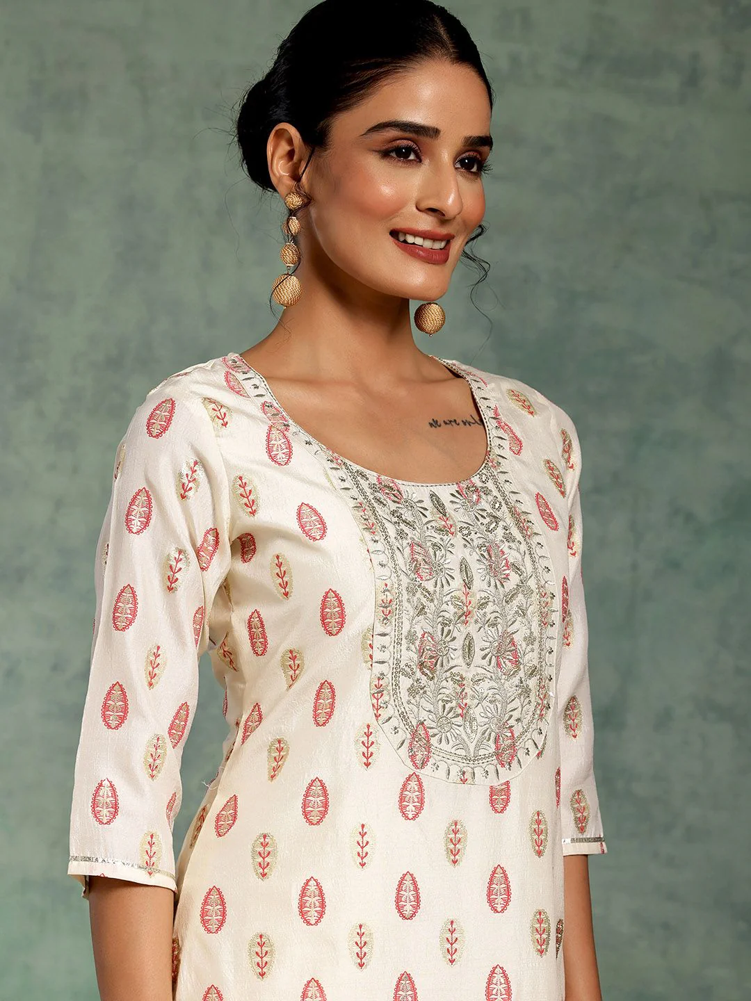 Libas White Floral Printed Thread Work Straight Kurta With Palazzos & Dupatta - Image 2