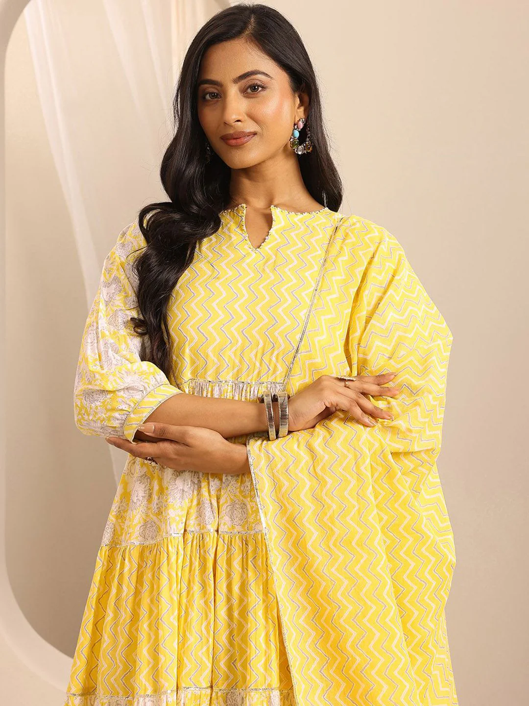 Libas Women Floral Printed Kurta with Trousers & With Dupatta - Image 3
