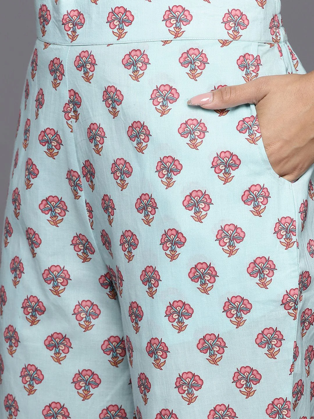 Libas Women Floral Printed Pleated Gotta Patti Pure Cotton Kurta with Trousers & Dupatta - Image 3