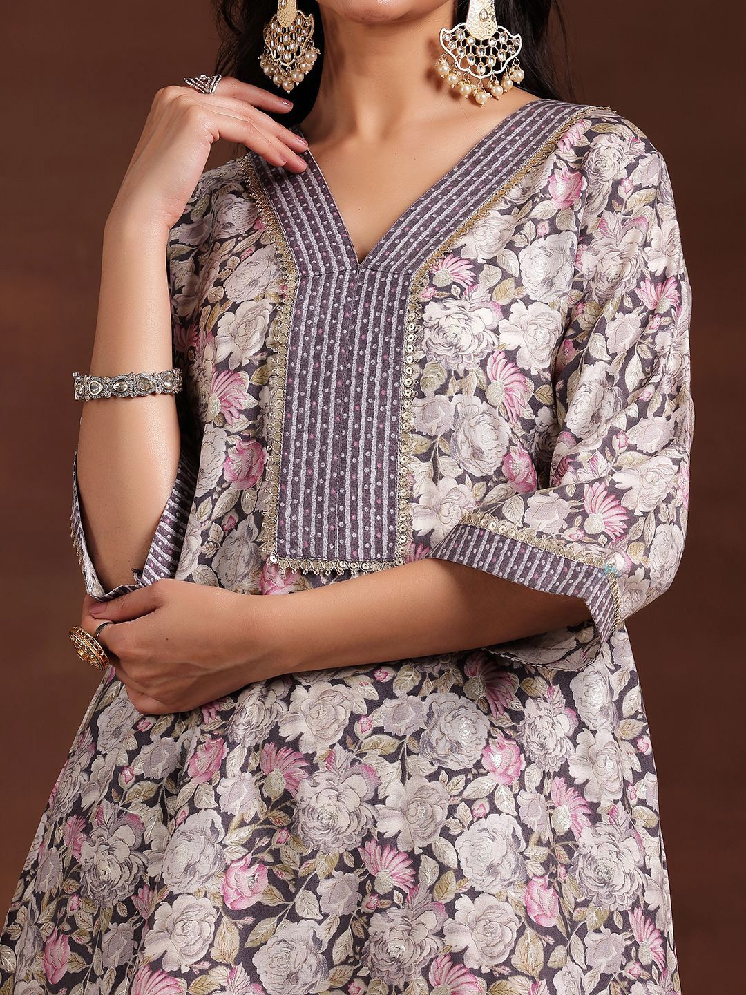 Libas Women Floral Printed Regular Gotta Patti Kurta with Dhoti Pants - Image 2