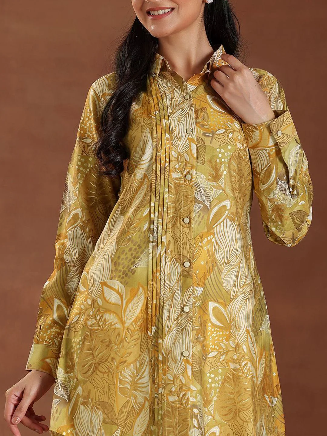 Libas Women Floral Printed Shirt Collar Kurti - Image 2