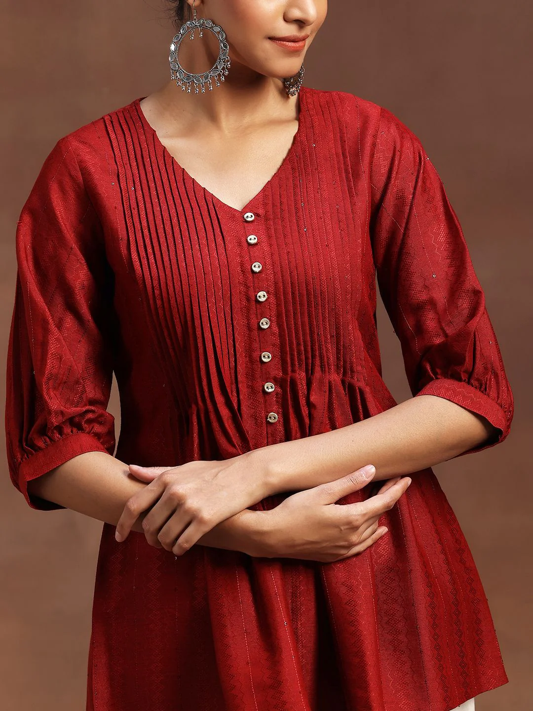Libas Woven Design V-Neck Pleated Kurti - Image 3