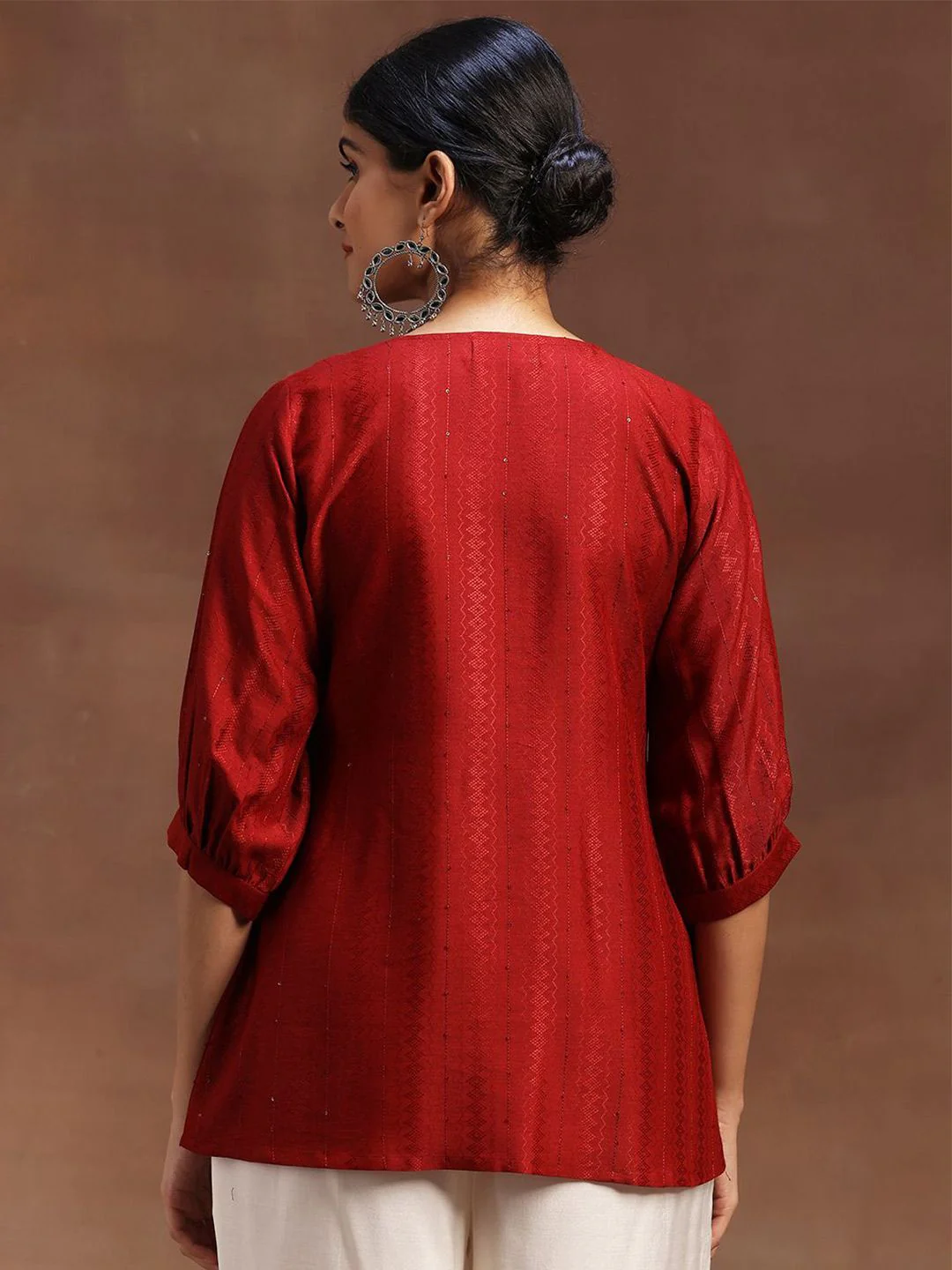 Libas Woven Design V-Neck Pleated Kurti - Image 4