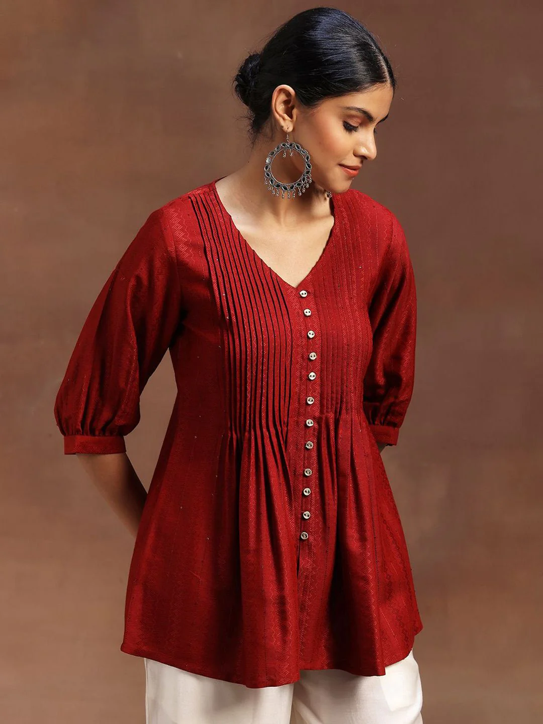 Libas Woven Design V-Neck Pleated Kurti - Image 5
