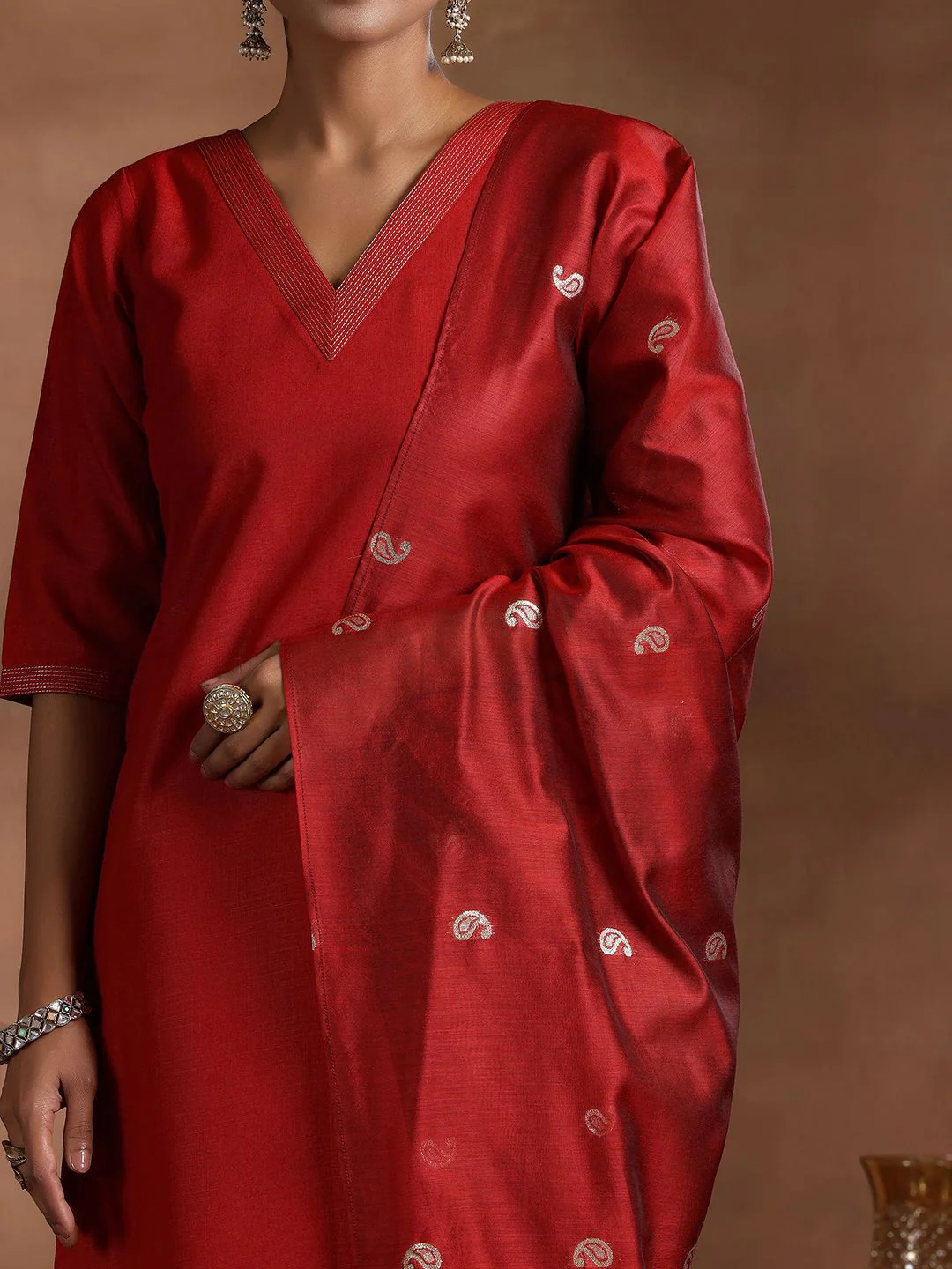 Libas Zari V-Neck Straight Kurta With Salwar & Dupatta - Image 2